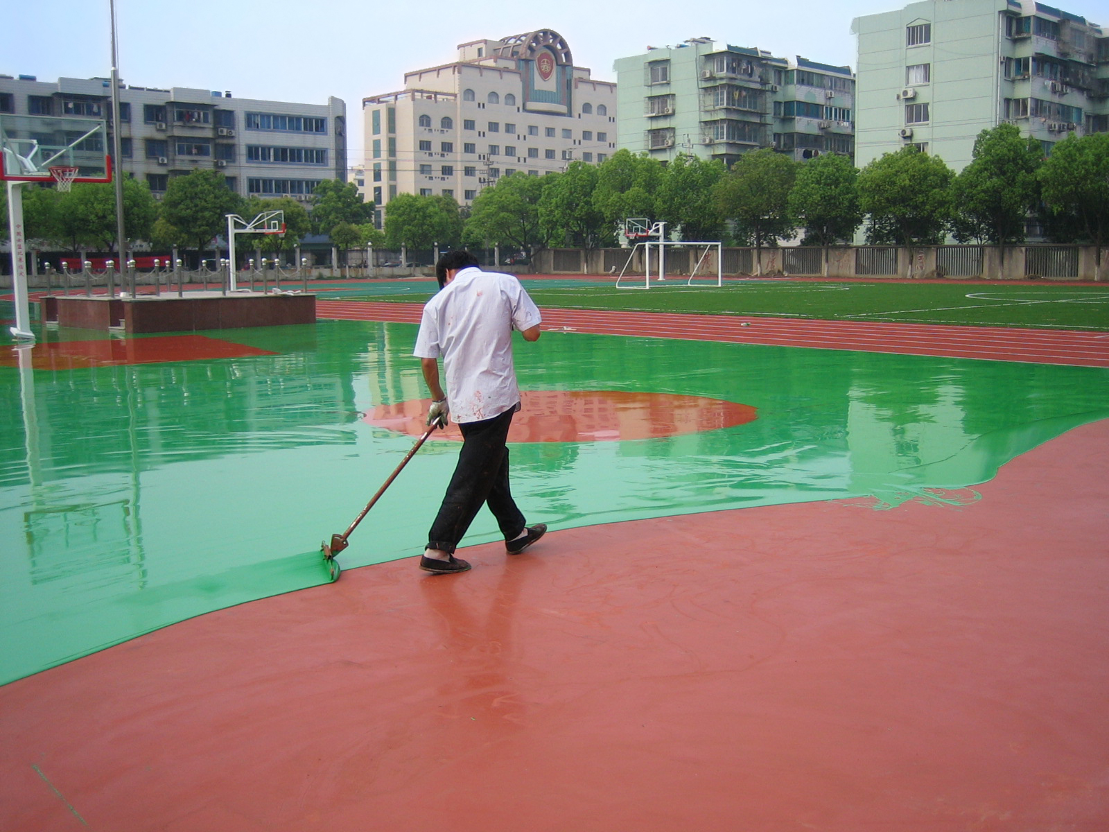 自结纹塑胶跑道